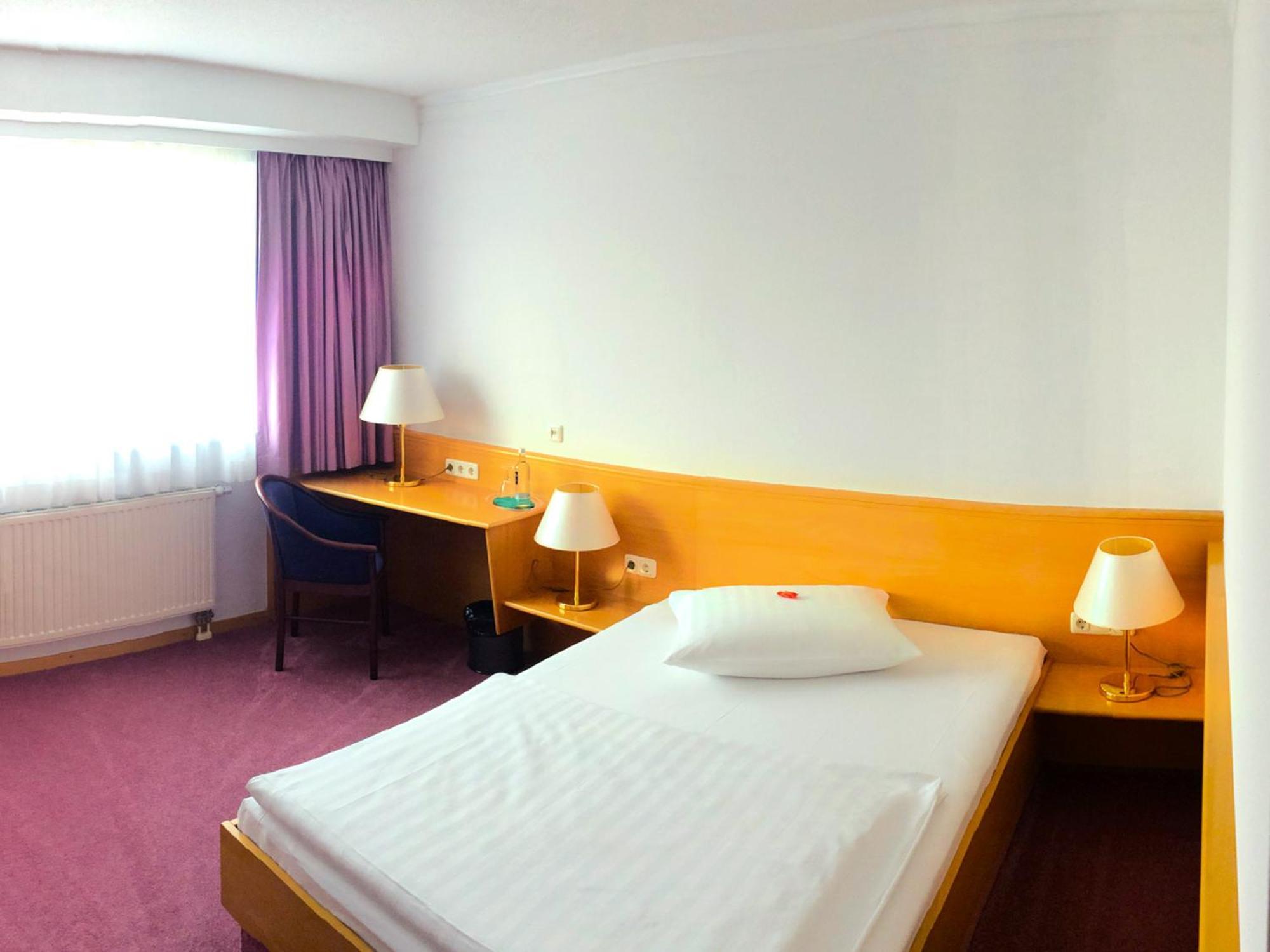 Hotel Bavaria Brehna Exteriér fotografie