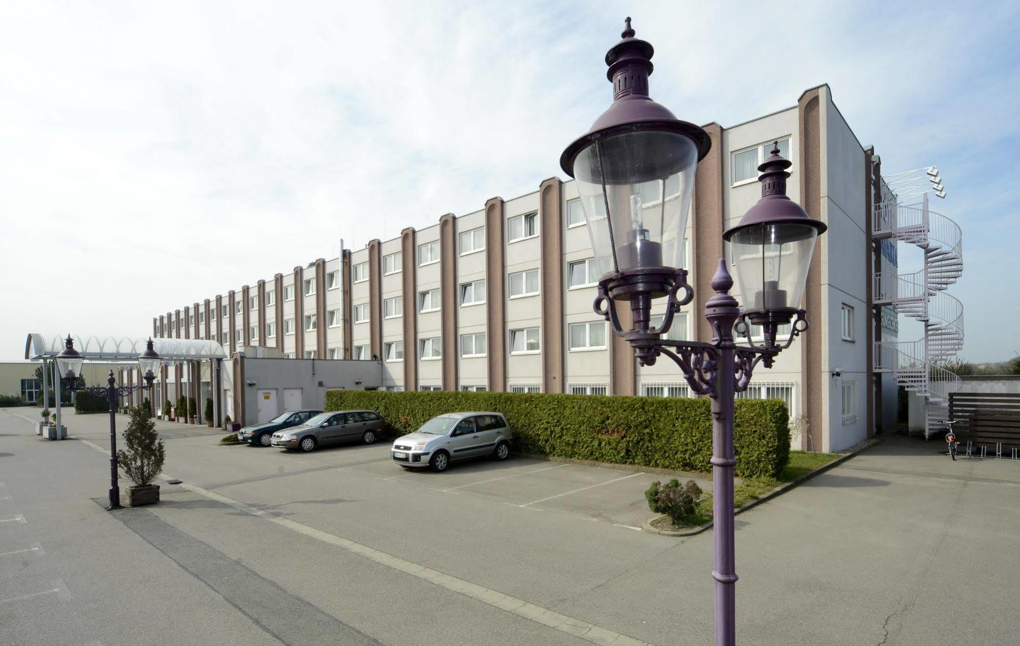 Hotel Bavaria Brehna Exteriér fotografie